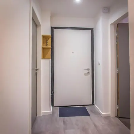 Le Spacieux 2 Apartment